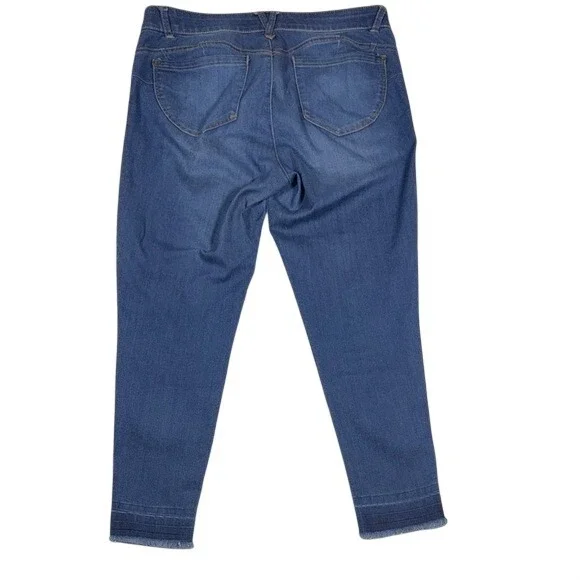 Democracy Ab Solution Blue Distressed Skinny Crop Jeans Released Hem Womens 12 - Picture 4 of 7